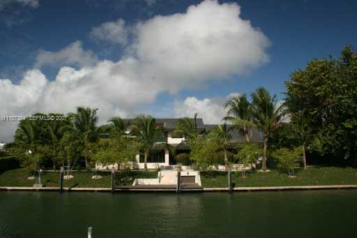 700 Lake Road Miami, FL 33137 - Photo 5 of 12 a view of boat floating on water