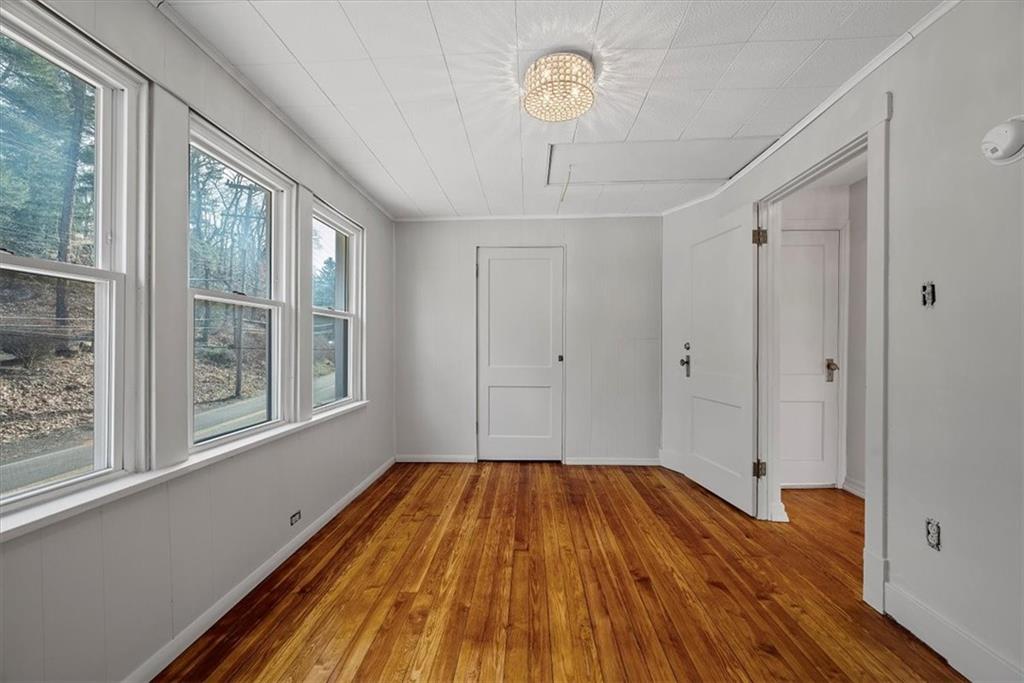 216 Provost Road Pittsburgh, PA 15227 - Photo 15 of 25 Gallery Image 15