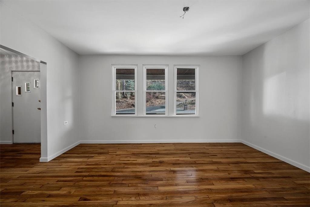 216 Provost Road Pittsburgh, PA 15227 - Photo 5 of 25 Gallery Image 5