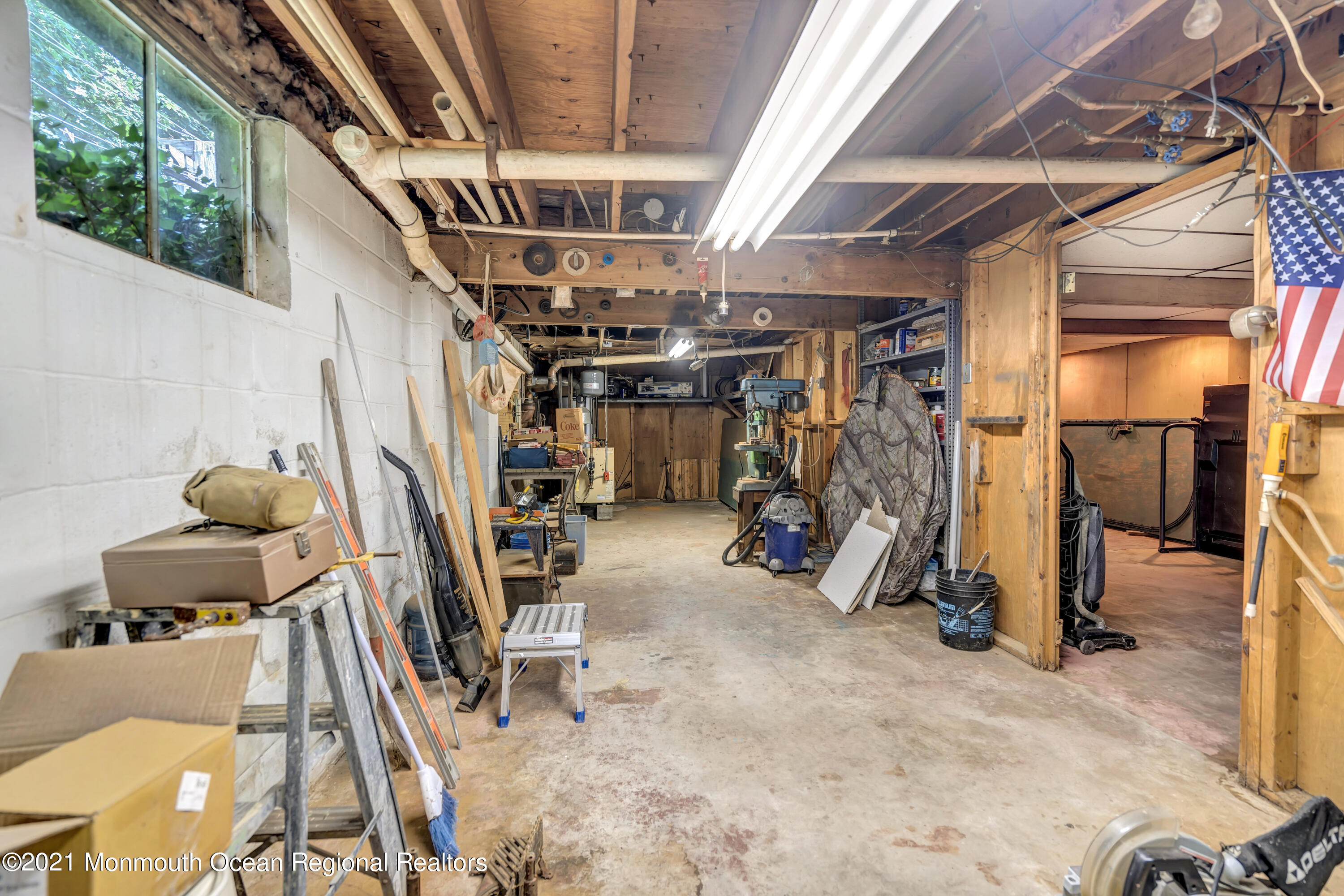 580 Hyson Road Jackson, NJ 08527 - Photo 44 of 45 a view of a room with gym equipment