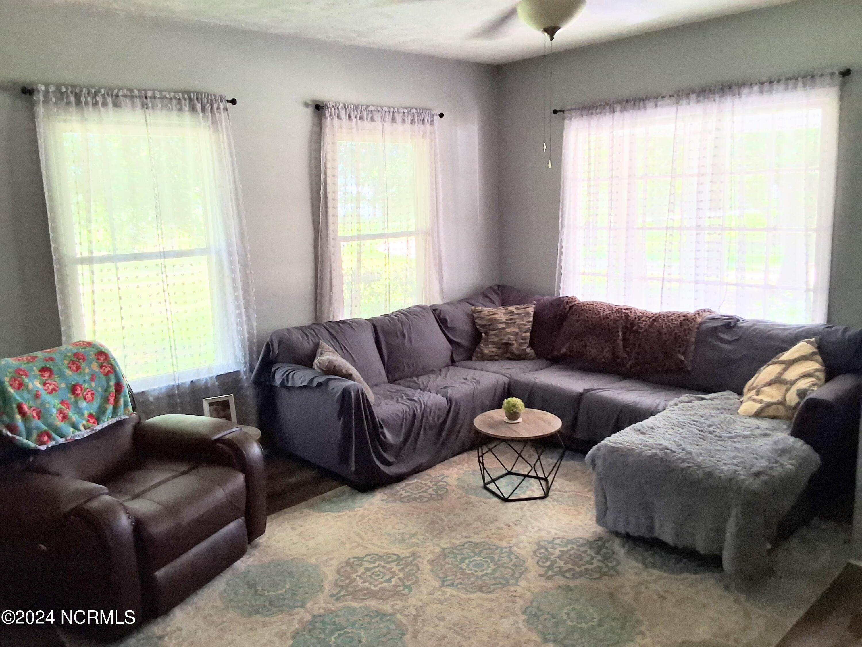 448 Evergreen Baptist Road Evergreen, NC 28438 - Photo 6 of 77 20240814_161443