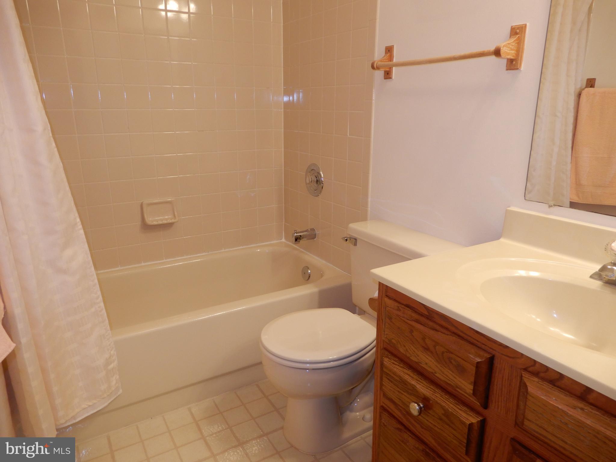 573 Quaker Ridge Court Arnold, MD 21012 - Photo 19 of 36 Master - Full Bathroom