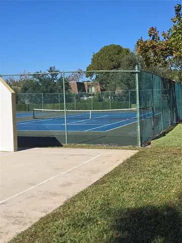 a view of a tennis court