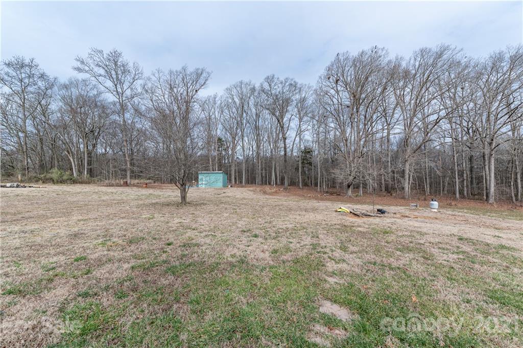 5120 Griffith Road Monroe, NC 28112 - Photo 4 of 37