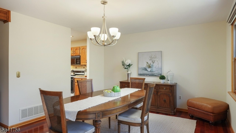 675 Raritan Road, Unit 26 Clark, NJ 07066 - Photo 9 of 31