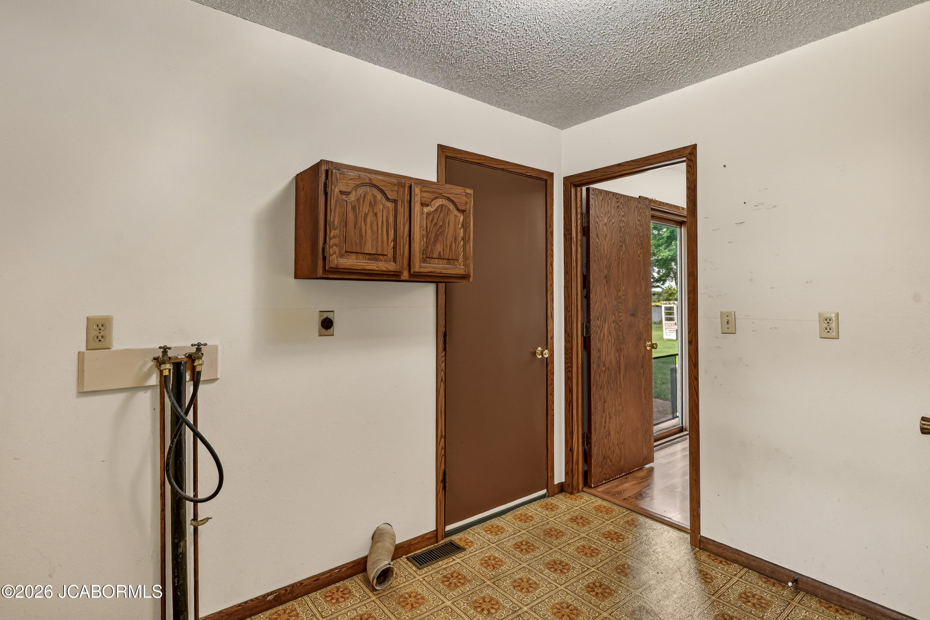 10206 State Rte 52 Versailles, MO 65084 - Photo 26 of 74