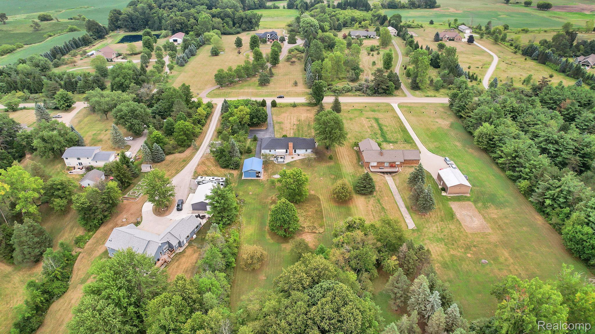 6070 Atlas Road Grand Blanc, MI 48439 - Photo 39 of 43 6-web-or-mls-dji_fly_20260813_163122_130_1786653166495_photo.jpeg