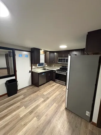 $1,700 | 185 Middle Street, Unit 185, Springfield, MA 01104