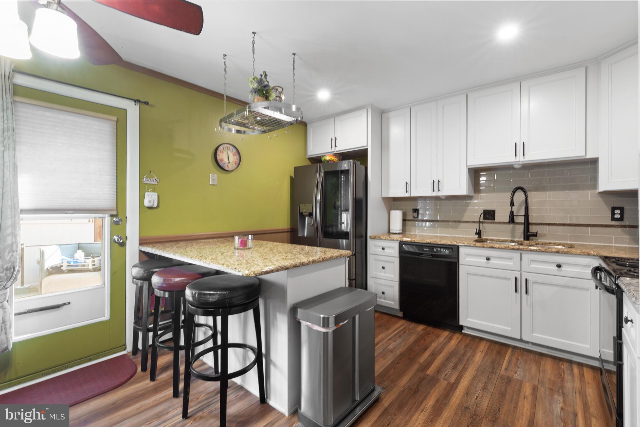 408 Walnut Ridge Drive Pottstown, PA 19464 - Photo 10 of 31 Gallery Image 10