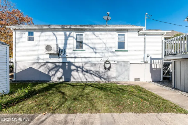 $1,800 | 112 Ocean Gate Avenue, Ocean Gate, NJ 08740