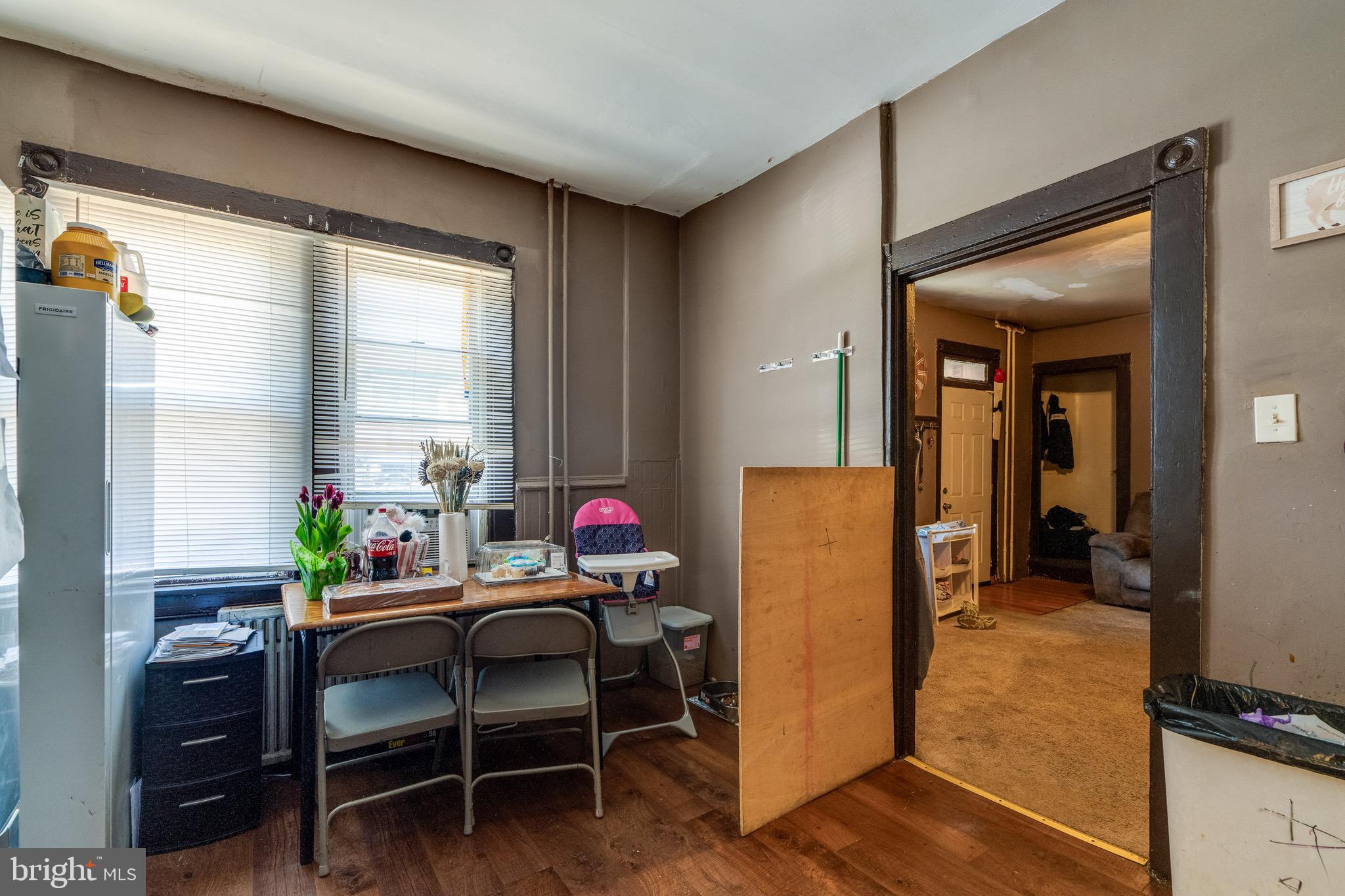 546 Poplar Street Lancaster, PA 17603 - Photo 15 of 29 a workspace with furniture window and wooden floor