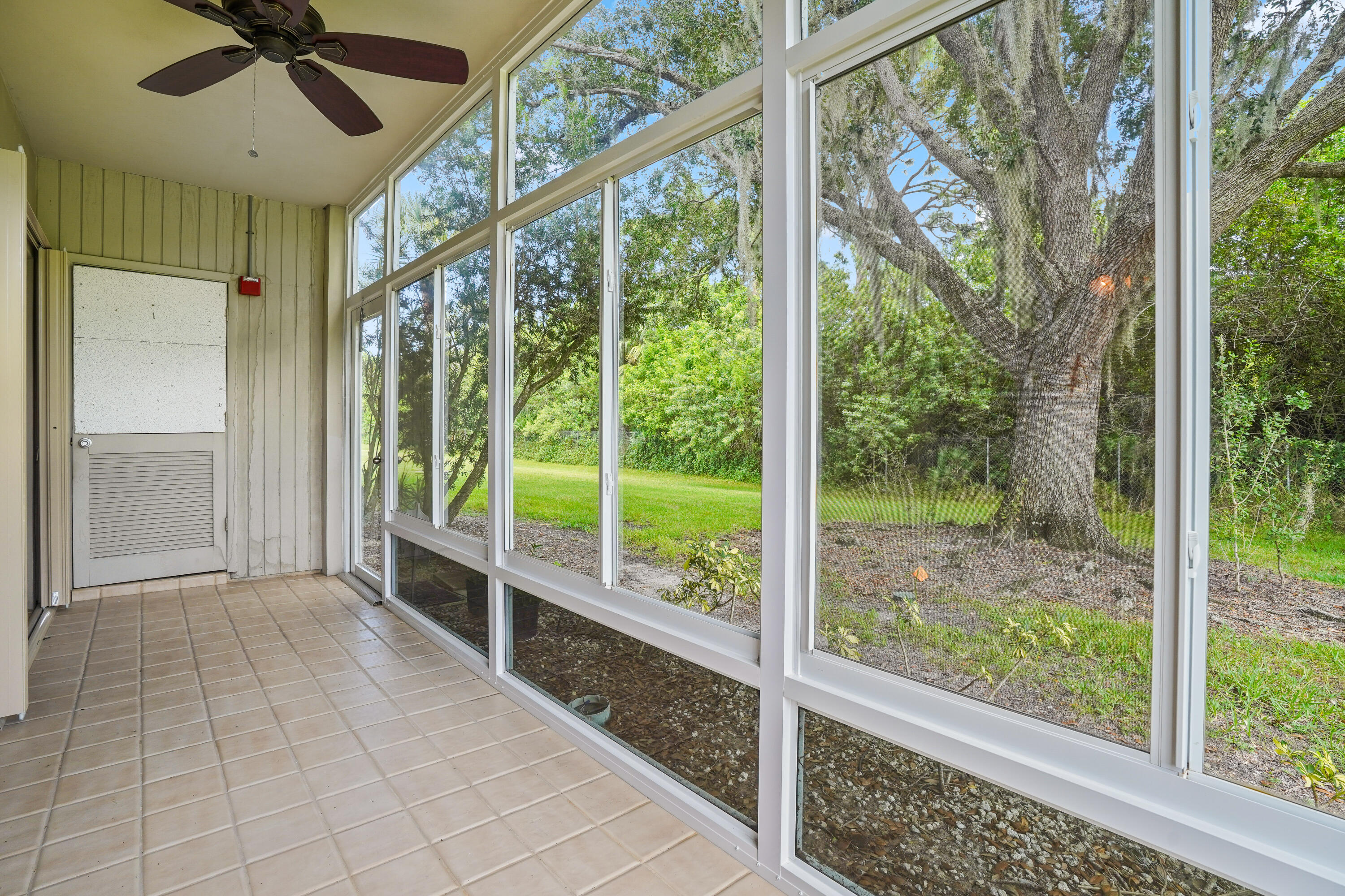 23 Lake Vista Trail, Unit 101 Port St. Lucie, FL 34952 - Photo 18 of 24 a view of an entryway