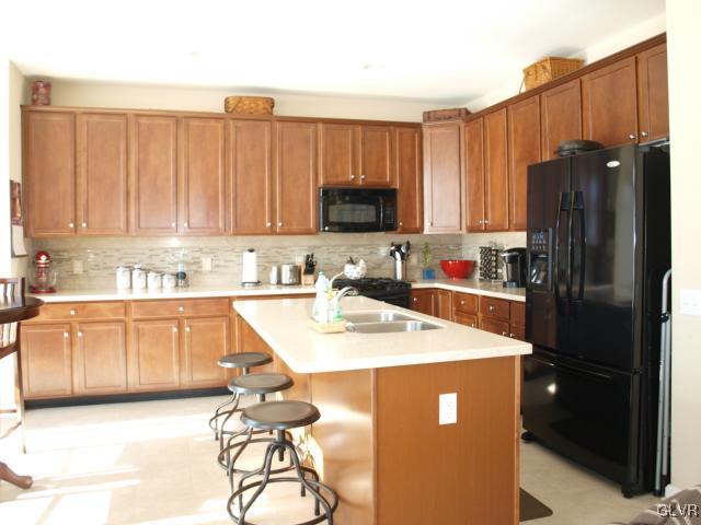 8580 Cascade Road Breinigsville, PA 18031 - Photo 13 of 33 Gallery Image 13