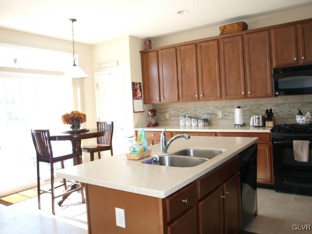 8580 Cascade Road Breinigsville, PA 18031 - Photo 16 of 33 Gallery Image 16