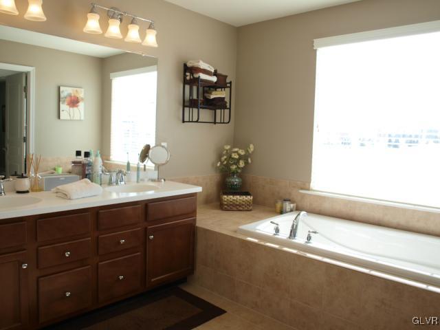 8580 Cascade Road Breinigsville, PA 18031 - Photo 23 of 33 Gallery Image 23