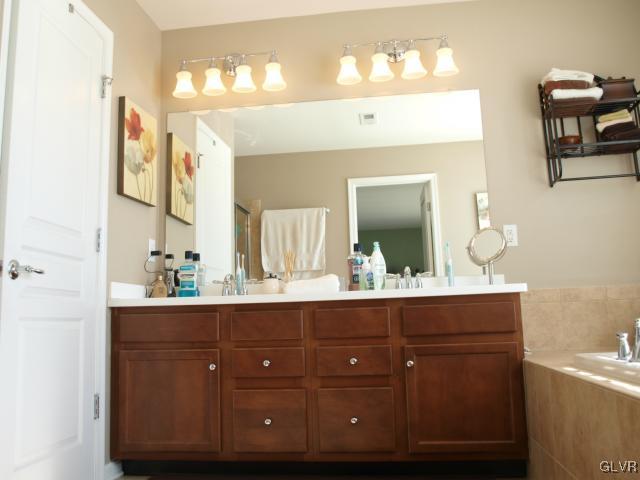 8580 Cascade Road Breinigsville, PA 18031 - Photo 26 of 33 Gallery Image 26