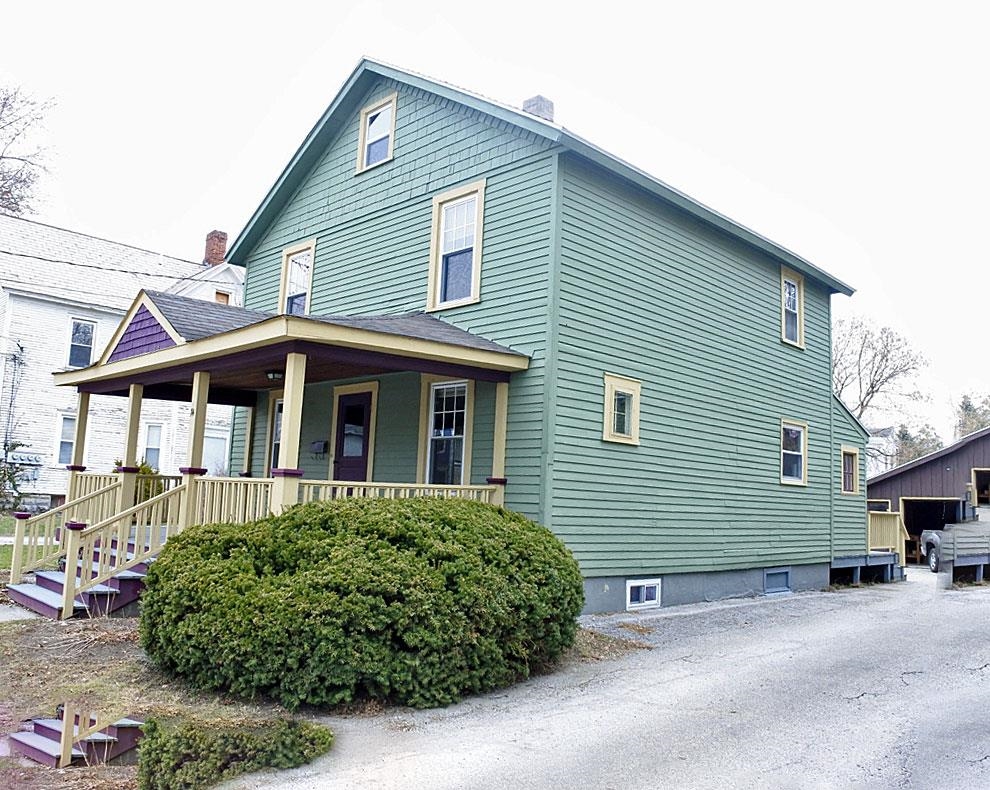 74 Baxter Street Rutland, VT 05701 - Photo 3 of 37