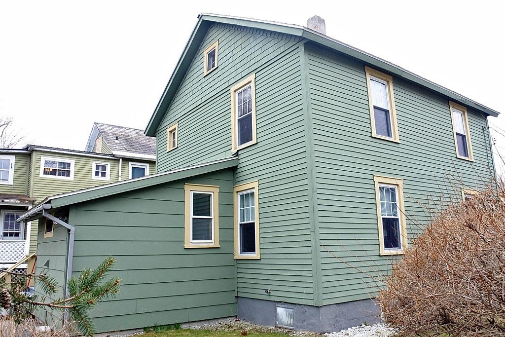 74 Baxter Street Rutland, VT 05701 - Photo 4 of 37