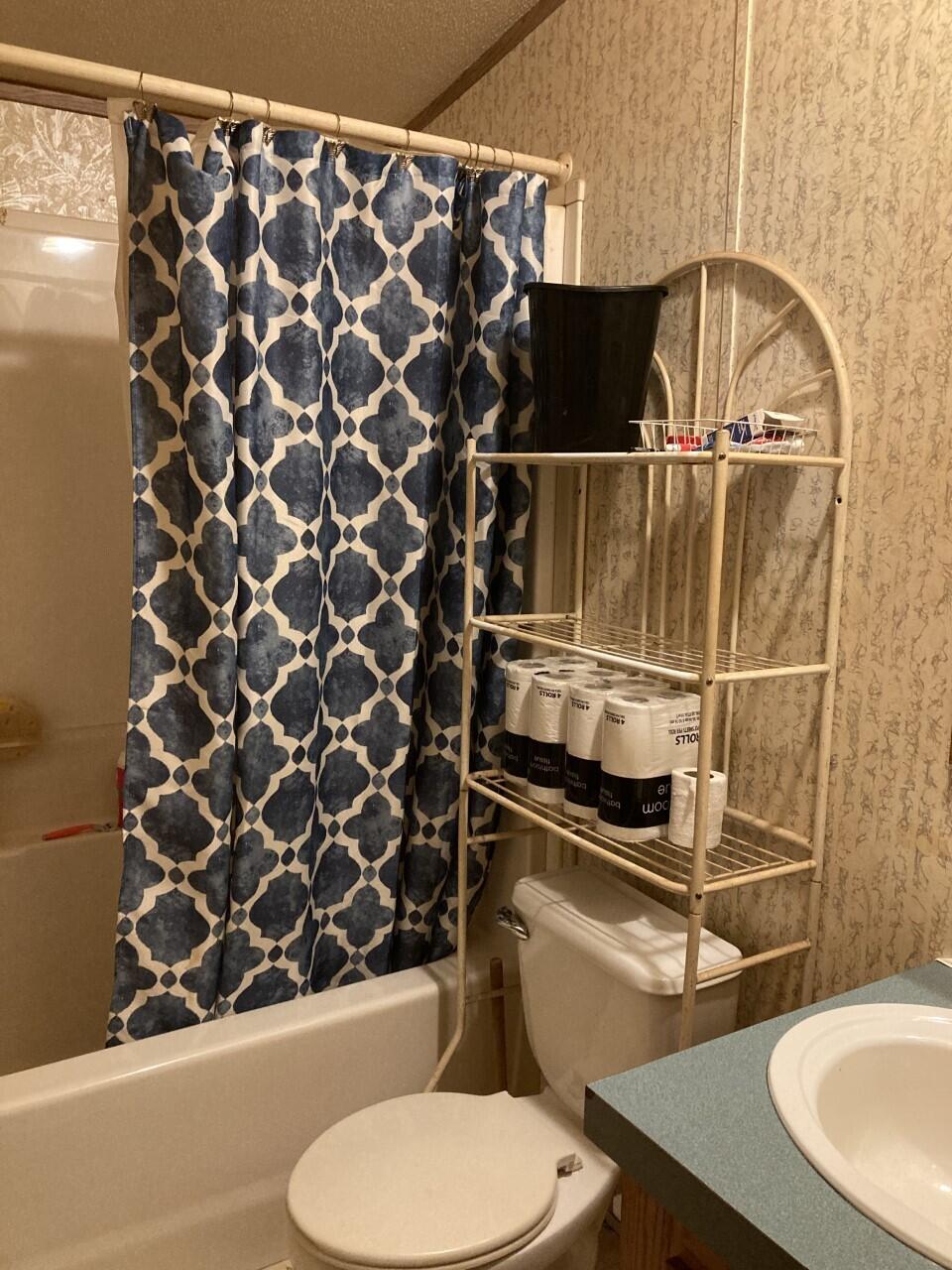3033 Main Street Fayette, ME 04349 - Photo 6 of 13 0371 2nd bathroom full