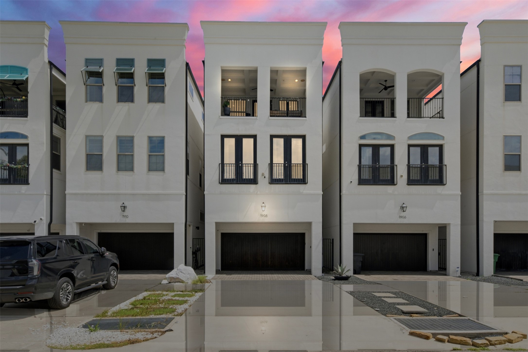 1908 West 25th Street Houston, TX 77008 - Photo 1 of 43