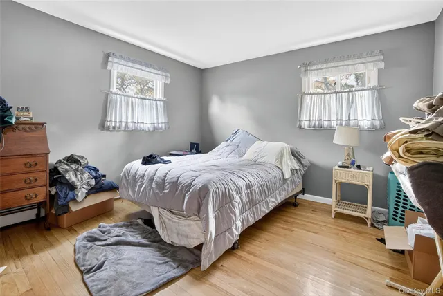 $599,999 | 5 Julia Circle, East Setauket, NY 11733