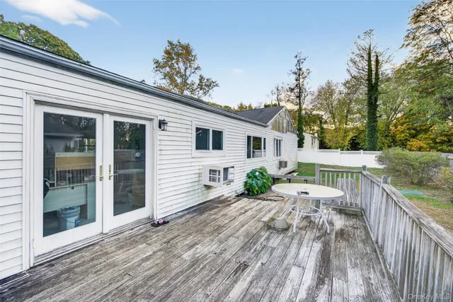 $599,999 | 5 Julia Circle, East Setauket, NY 11733