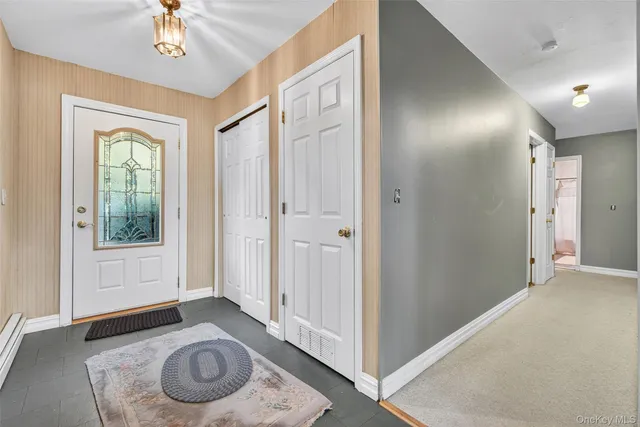 $599,999 | 5 Julia Circle, East Setauket, NY 11733