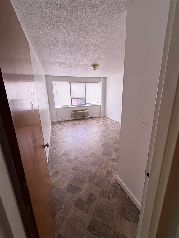 101 Mulberry Street, Unit 314 Springfield, MA 01105 - Photo 5 of 8