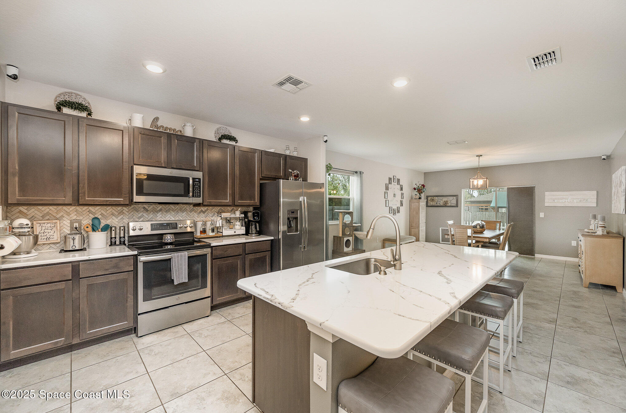 5929 Rena Avenue Cocoa, FL 32927 - Photo 4 of 25 010_dsc_6993-edit_65