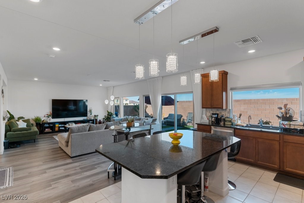 8638 South Black Cordon Road Las Vegas, NV 89139 - Photo 8 of 44