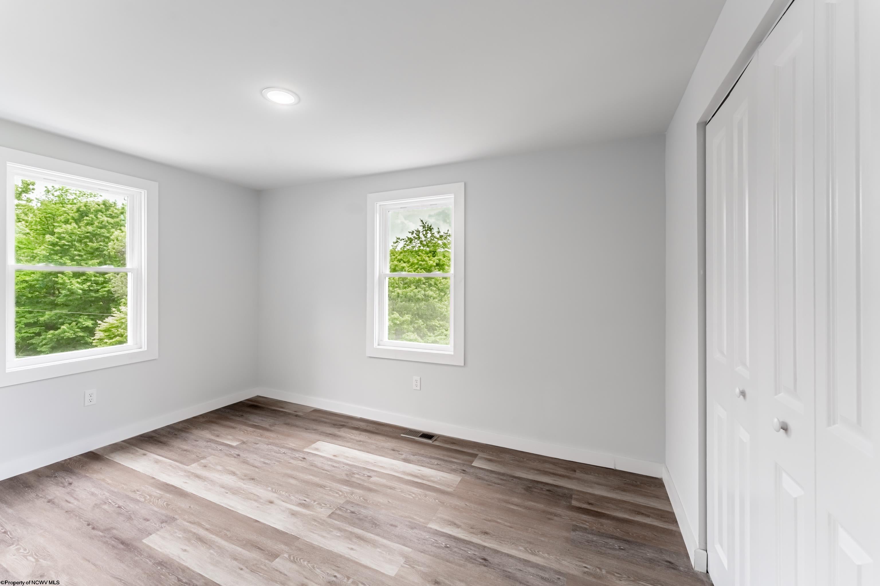 276 Daybrook Road Fairview, WV 26570 - Photo 17 of 33 Gallery Image 17
