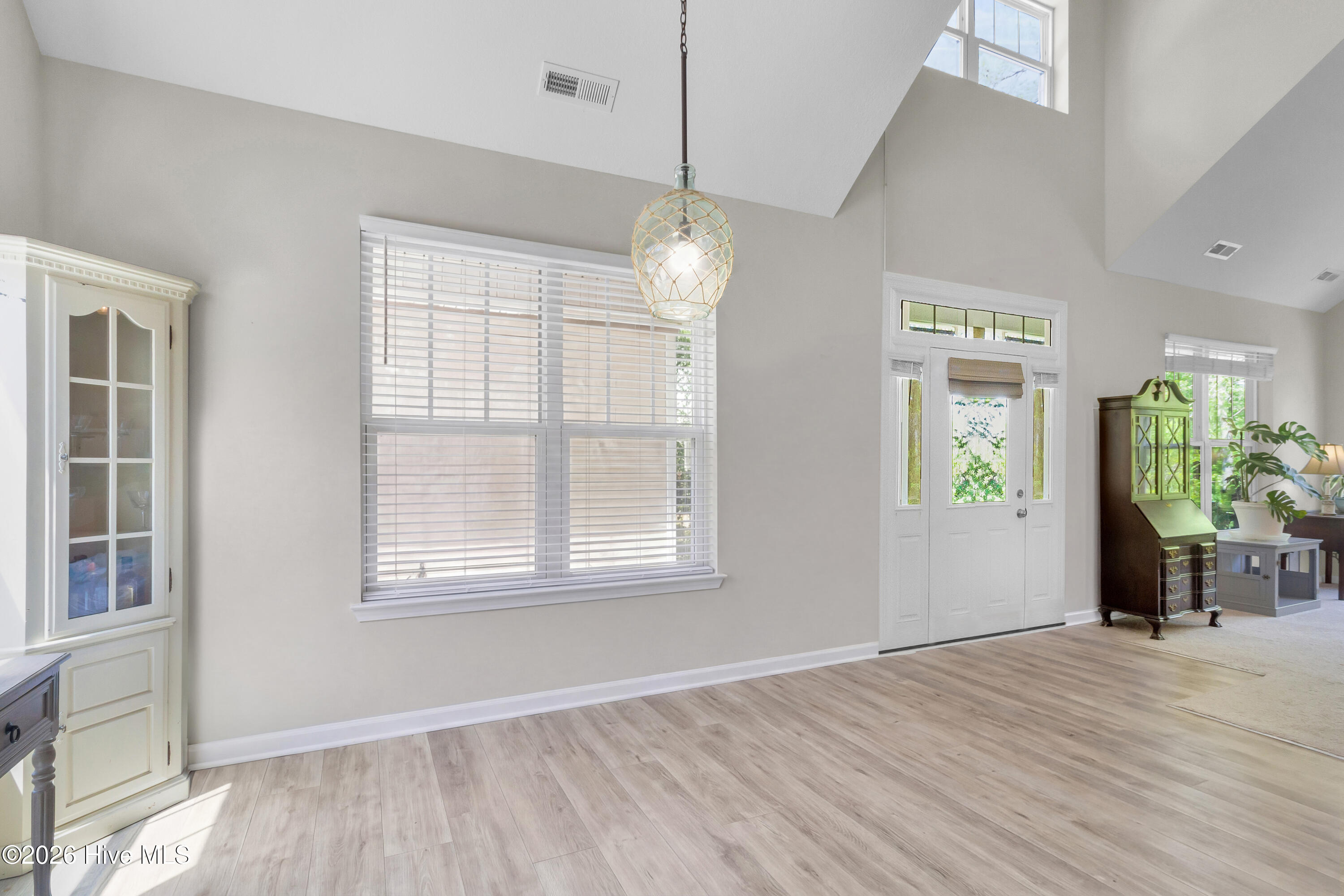 5430 Creek Pointe Road New Bern, NC 28560 - Photo 12 of 47 Dining Area