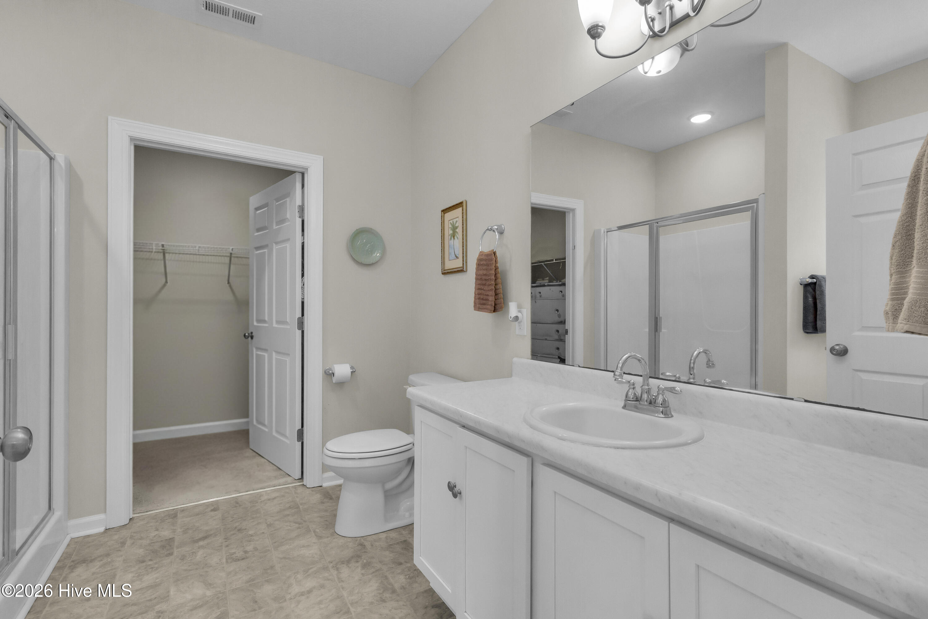 5430 Creek Pointe Road New Bern, NC 28560 - Photo 19 of 47 Owners Bathroom