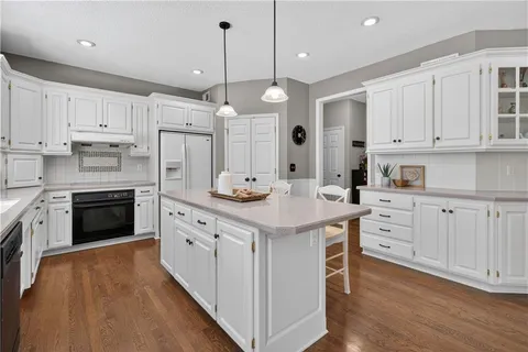 $675,000 | 17413 West 84th Street, Lenexa, KS 66219