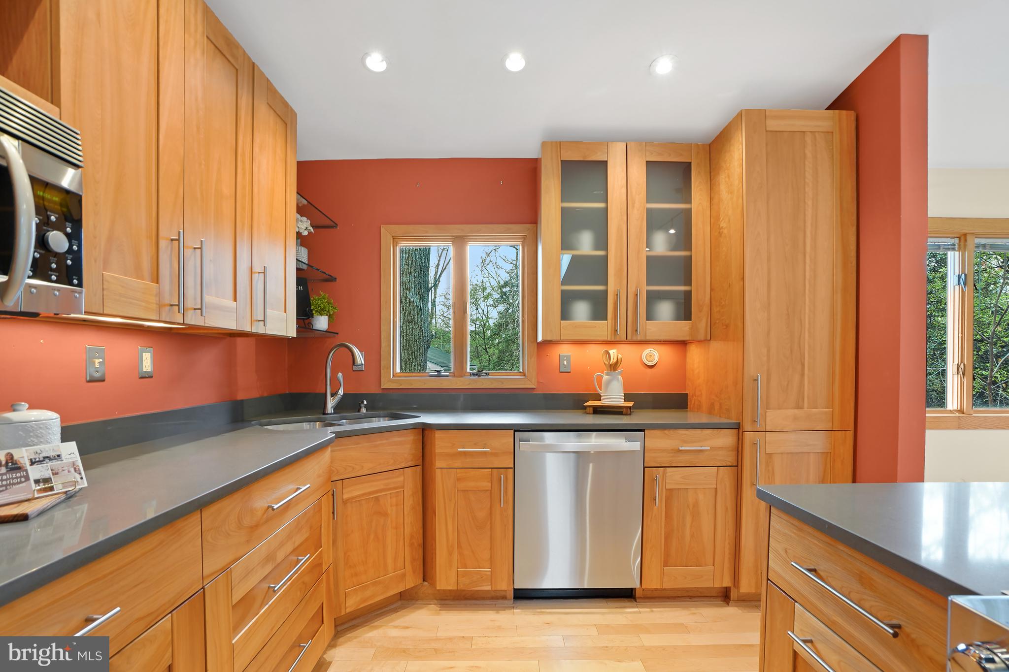 108 Askewton Road Severna Park, MD 21146 - Photo 11 of 42