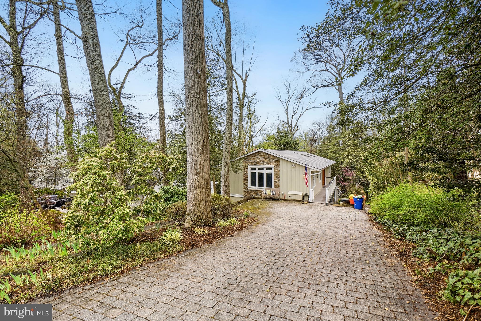 108 Askewton Road Severna Park, MD 21146 - Photo 2 of 42