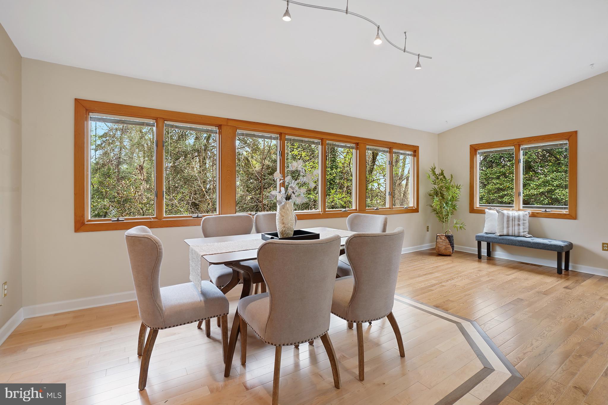 108 Askewton Road Severna Park, MD 21146 - Photo 7 of 42