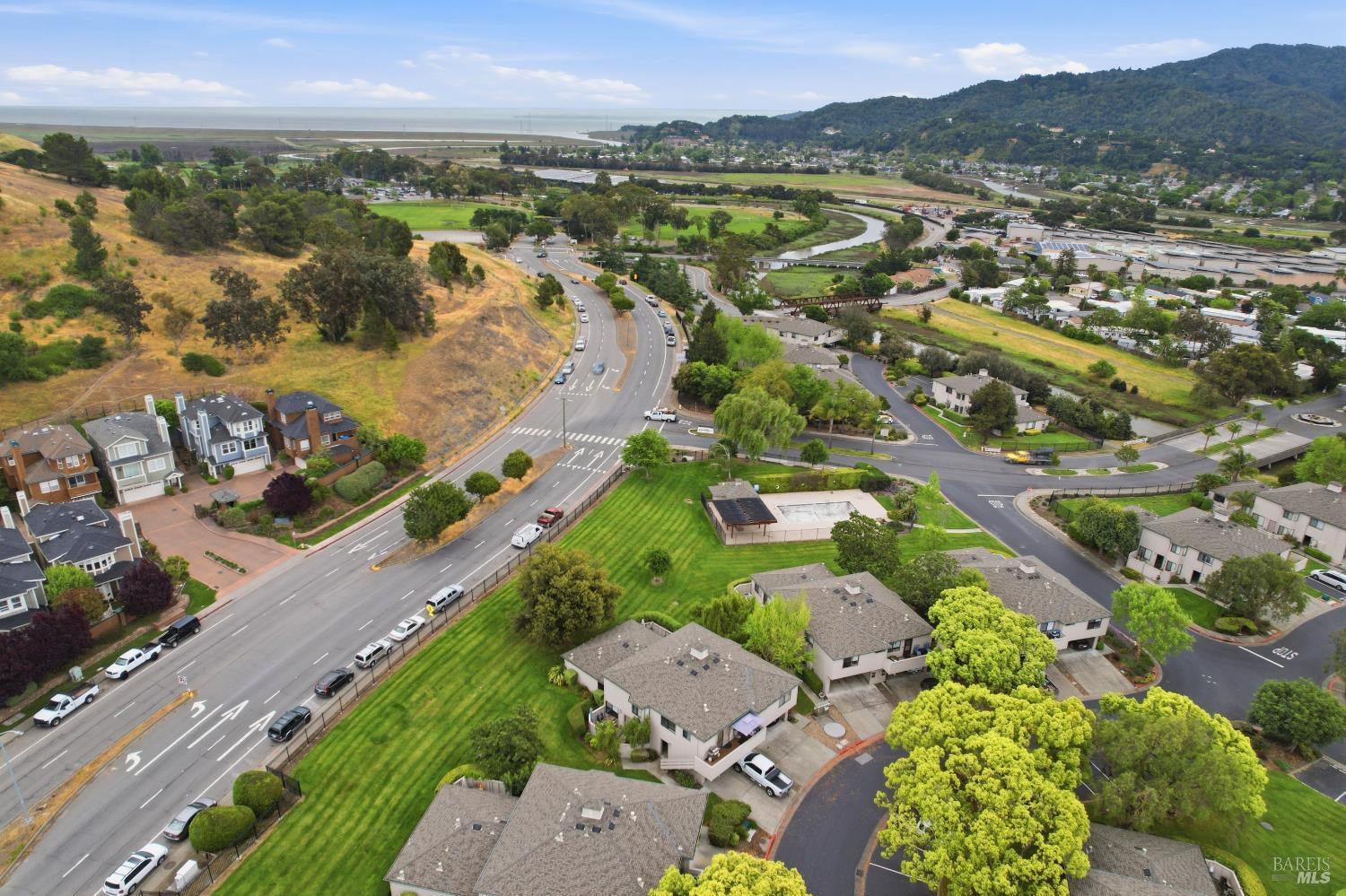32 Dockside Circle San Rafael, CA 94903 - Photo 26 of 28