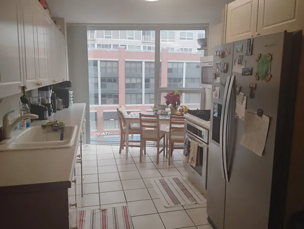 $3,750 | 1580 Sherman Avenue, Unit 604, Evanston, IL 60201