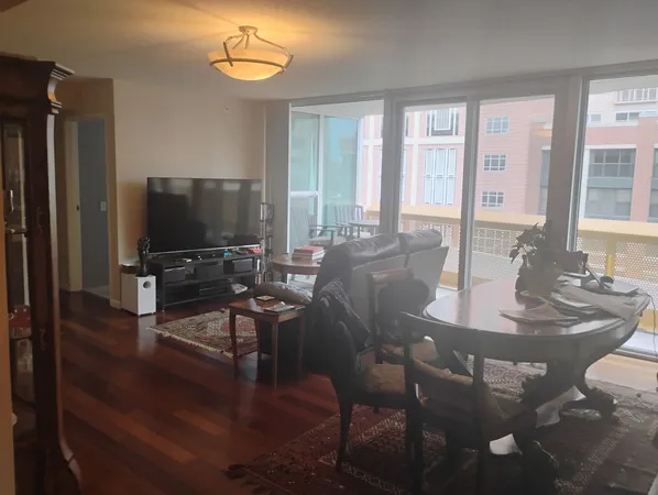 $3,750 | 1580 Sherman Avenue, Unit 604, Evanston, IL 60201