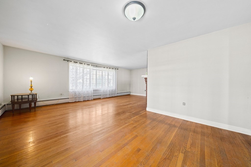 9 Duxbury Road Boston, MA 02126 - Photo 8 of 27 Gallery Image 8