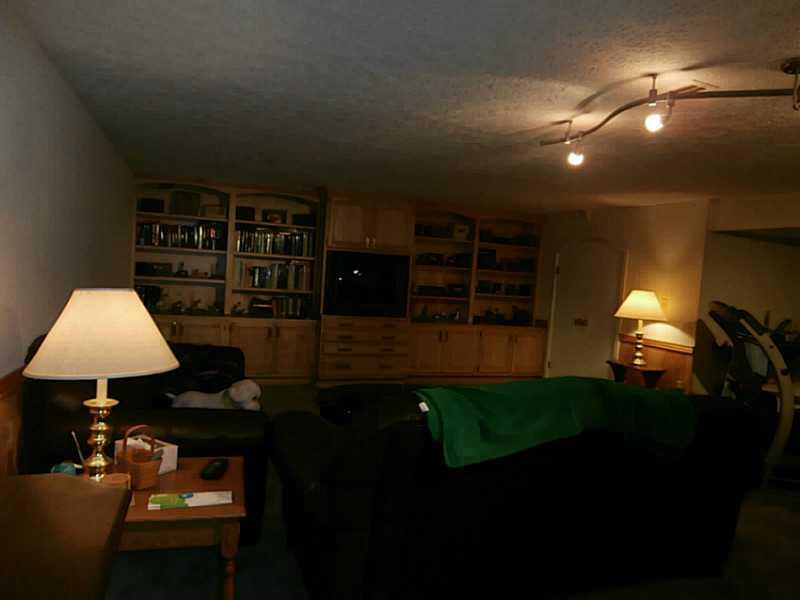 1015 Spring Hill Road Shelbyville, IN 46176 - Photo 8 of 18 Gallery Image 8