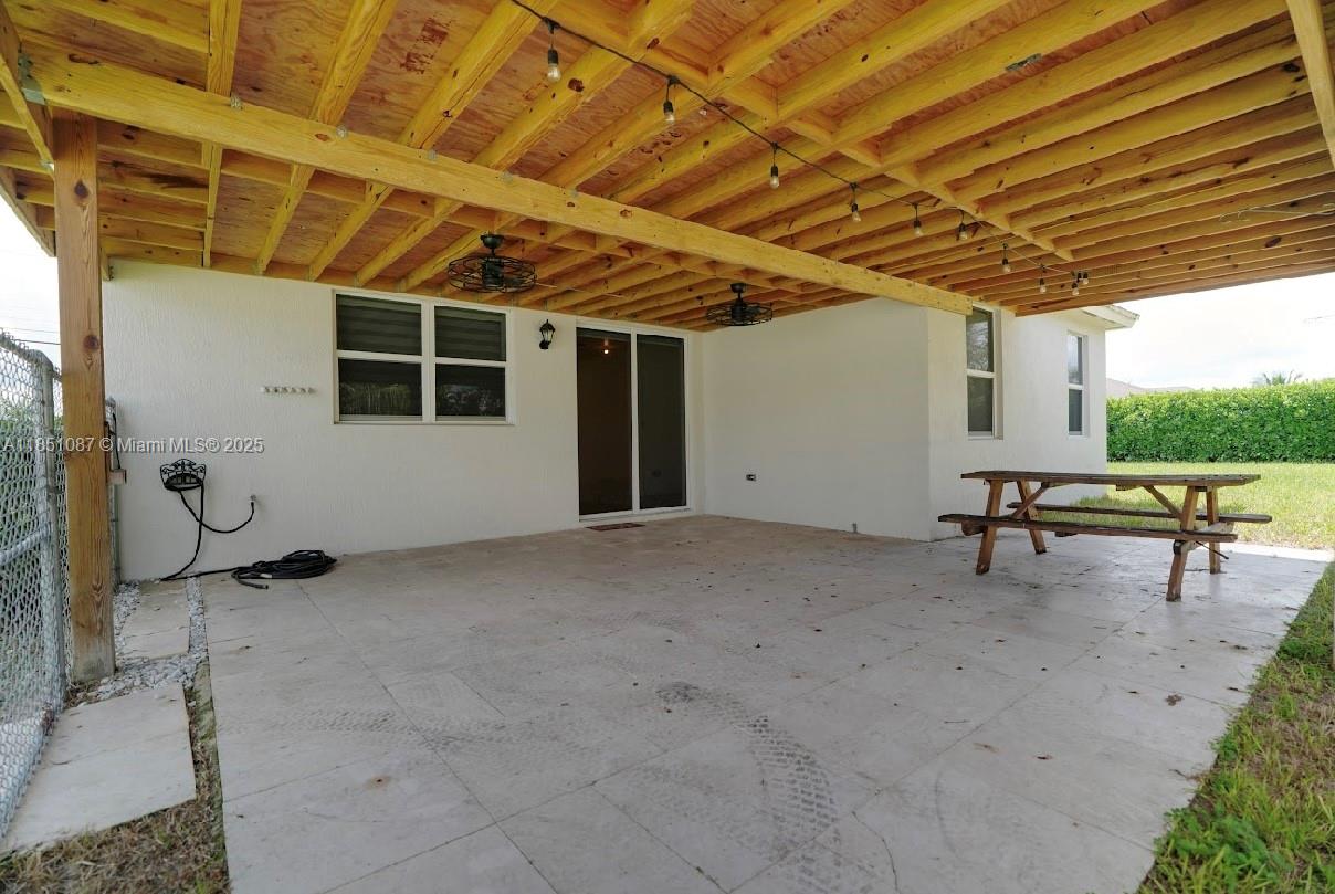 30600 Southwest 193rd Avenue Homestead, FL 33030 - Photo 18 of 36 a view of a room with gym equipment