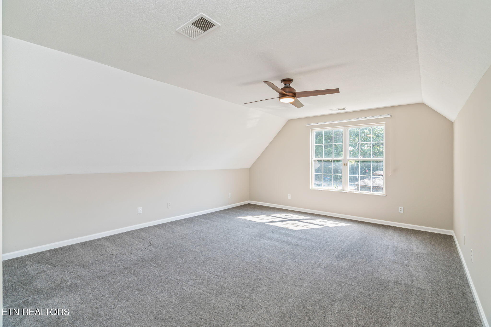 104 Nantucket Way Oak Ridge, TN 37830 - Photo 40 of 49 4th Bed/Bonus Room