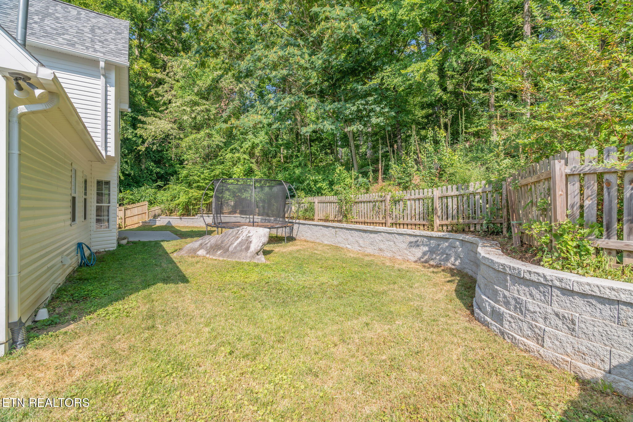 104 Nantucket Way Oak Ridge, TN 37830 - Photo 46 of 49 Fenced Yard
