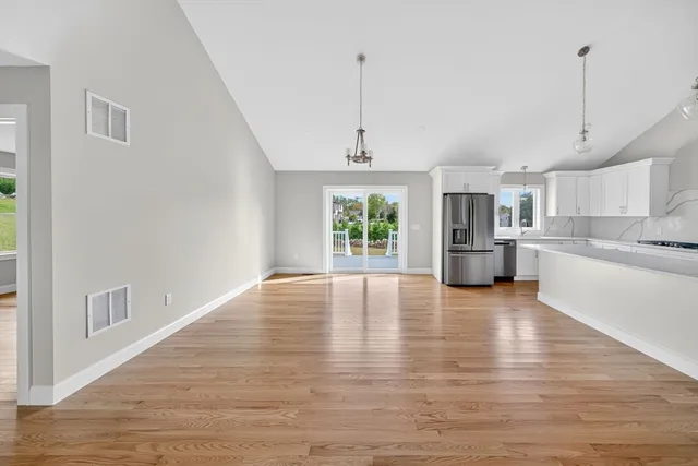 $1,195,000 | 10 Westview Drive, North Dartmouth, MA 02747