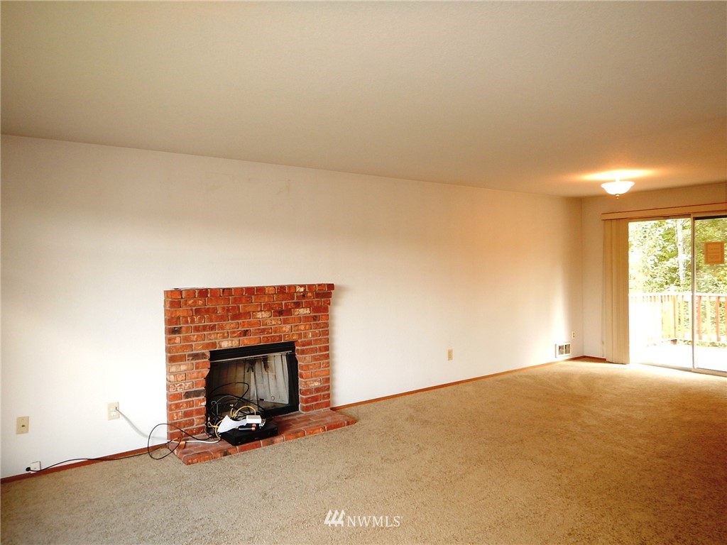 1223 224th Place Southwest Bothell, WA 98021 - Photo 4 of 25