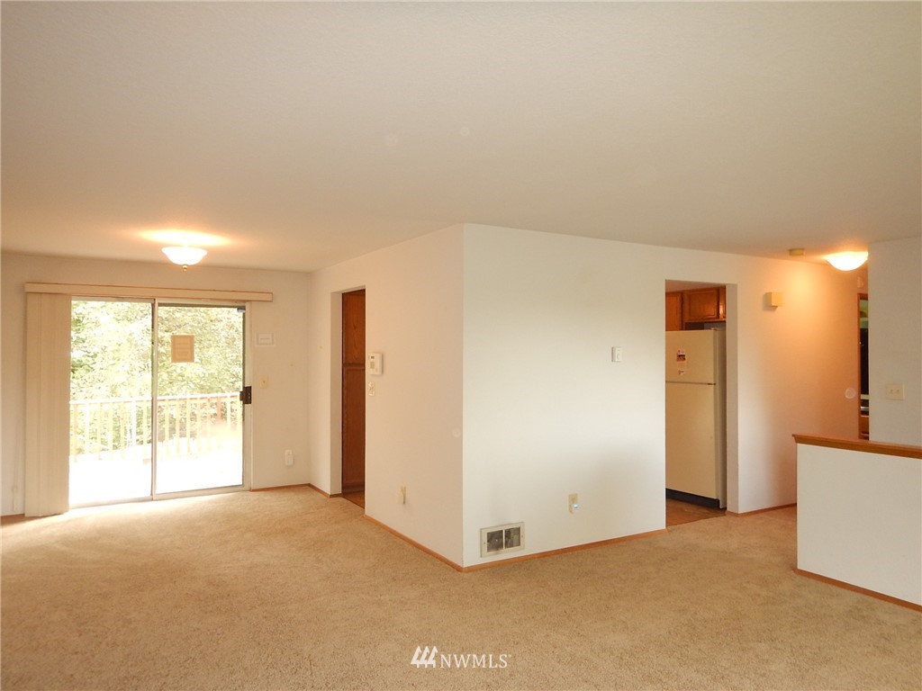 1223 224th Place Southwest Bothell, WA 98021 - Photo 6 of 25