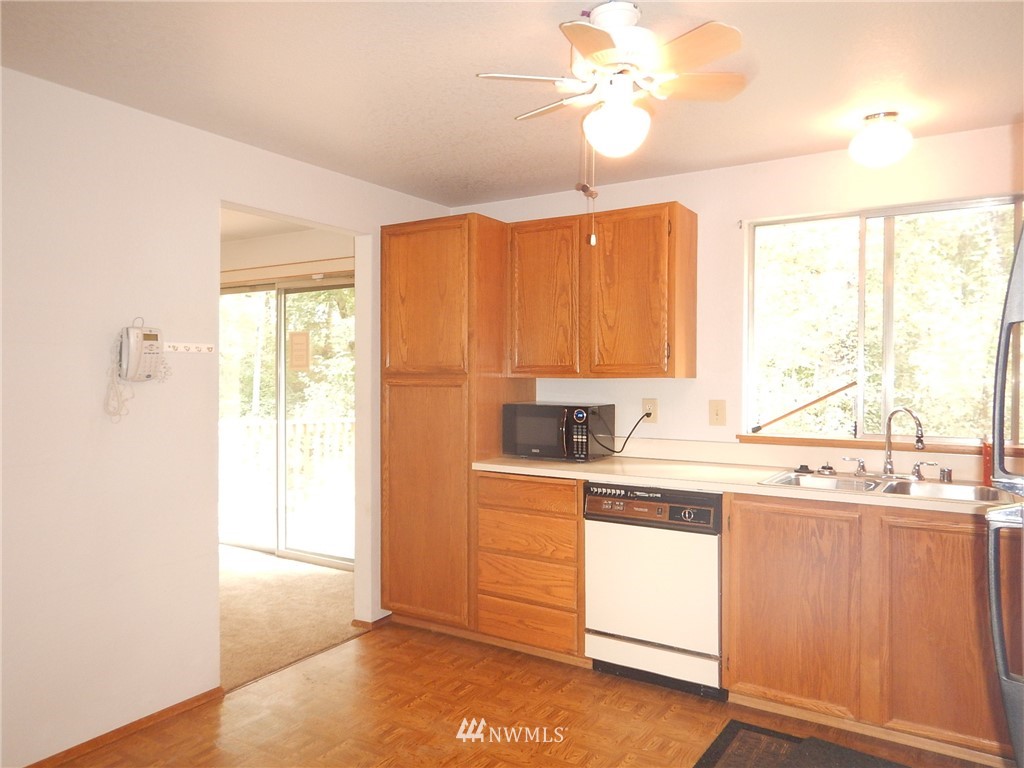 1223 224th Place Southwest Bothell, WA 98021 - Photo 7 of 25