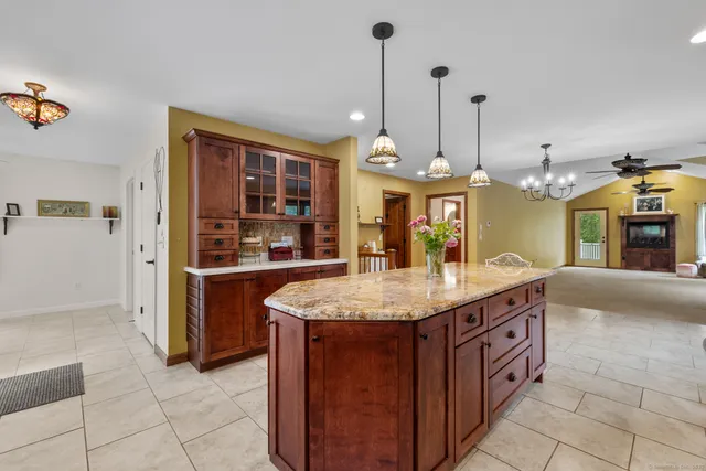 $539,900 | 12 Haas Road, Somers, CT 06071